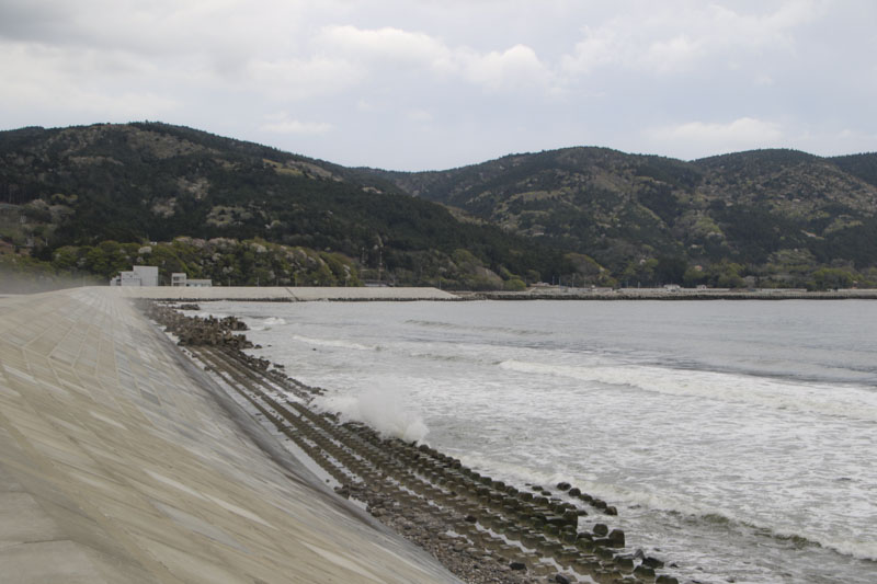 令和元年5月1日の長浜海岸 渡波漁港から長浜海水浴場の防潮堤が完成 Ishinomakichiba